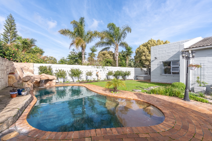 3 Bedroom Property for Sale in Edgemead Western Cape